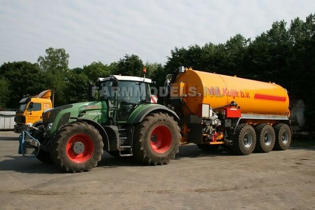 VOORBEELD FOTO&#039;S Fendt 939 Vario G2 (2014/Tier IV) Brede banden + spatborden + trekhaak + 2 antennes + STOFLOOK- 1:32 Wiking Handmatig verbouwd / Manually rebuilt