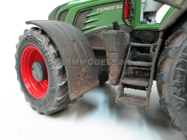 VOORBEELD FOTO&#039;S Fendt 939 Vario G2 (2014/Tier IV) Brede banden + spatborden + trekhaak + 2 antennes + STOFLOOK- 1:32 Wiking Handmatig verbouwd / Manually rebuilt