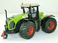 SIKU Claas Xerion 5000 1:32 SK3271