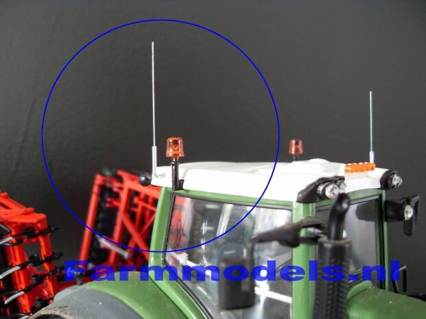 Antennes + aluminium steun, voldoende voor 6 tot 8 antennes 1:32 