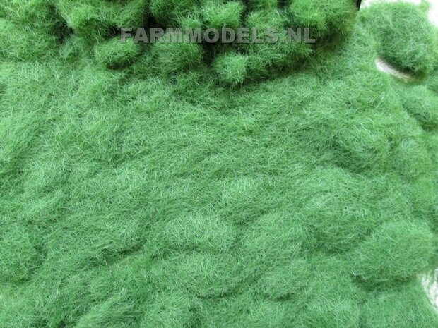Gras donker groen, 4 mm strooi gras 1:32