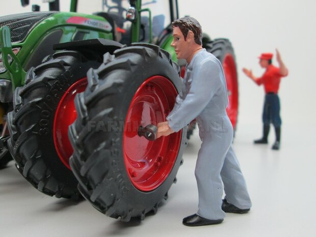 VOORBEELD FOTO&#039;S Fendt 724 Vario + Stoflook Rondom Demontabel dubbellucht Rijencultuur 1:32 EXAMPLE PICTURE  