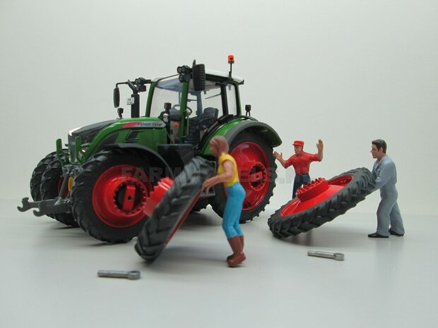 VOORBEELD FOTO&#039;S Fendt 724 Vario + Stoflook Rondom Demontabel dubbellucht Rijencultuur 1:32 EXAMPLE PICTURE  