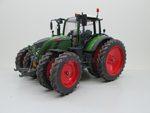 VOORBEELD FOTO&#039;S Fendt 724 Vario + Stoflook Rondom Demontabel dubbellucht Rijencultuur 1:32 EXAMPLE PICTURE  