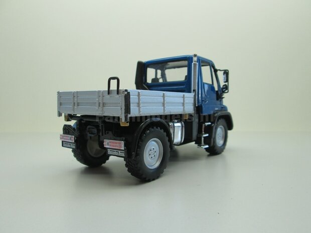 BLAUW Mercedes Benz Unimog U400 1:32 - Blue Versie   32380Cb         EXPECTED