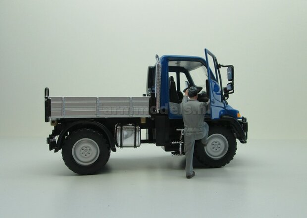 BLAUW Mercedes Benz Unimog U400 1:32 - Blue Versie   32380Cb         EXPECTED