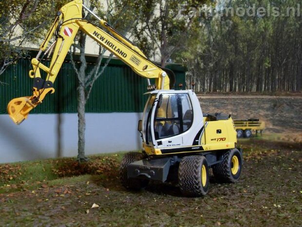 916. New Holland mobiele kranen Loonbedrijf Voncken in actie