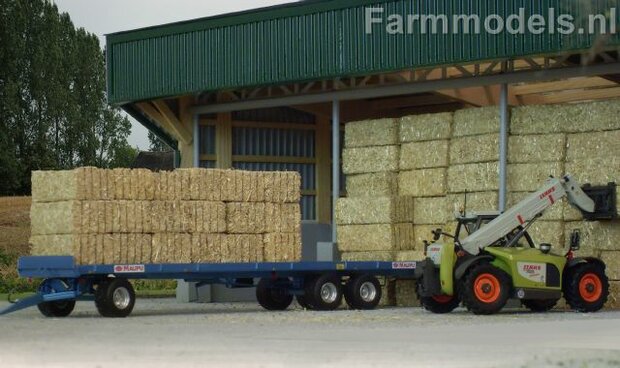 429. Op- en overslag hooi bij Loonbedrijf Voncken met Claas Verrijker