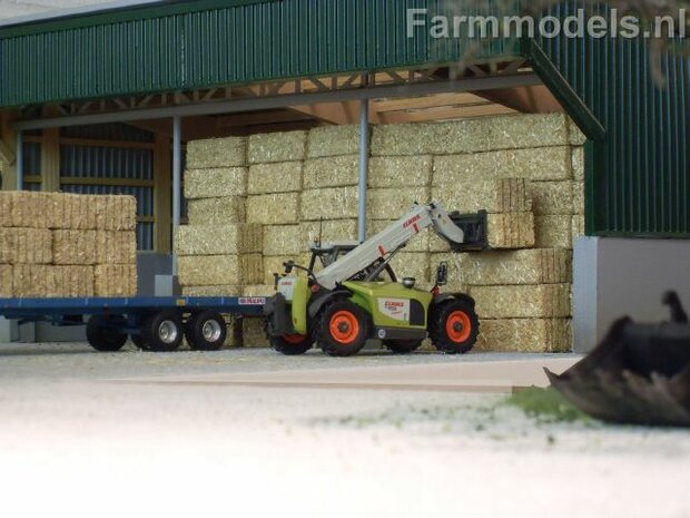 429. Op- en overslag hooi bij Loonbedrijf Voncken met Claas Verrijker