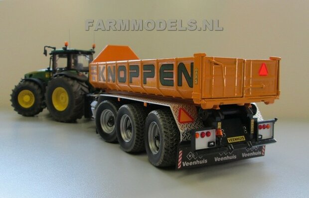 351. John Deere 8530 met VMR Carrier en puin containers