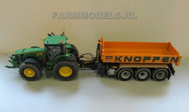 351. John Deere 8530 met VMR Carrier en puin containers