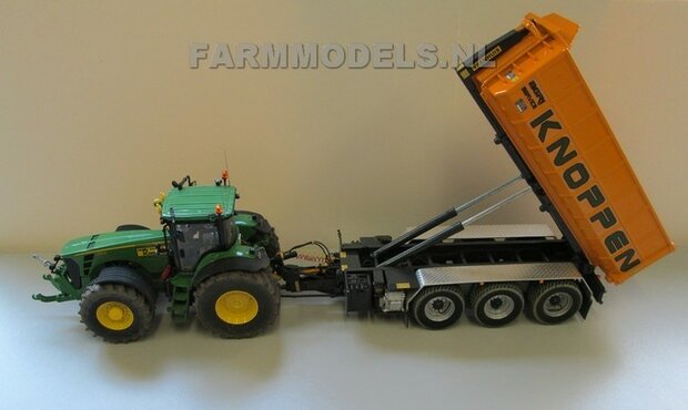 351. John Deere 8530 met VMR Carrier en puin containers