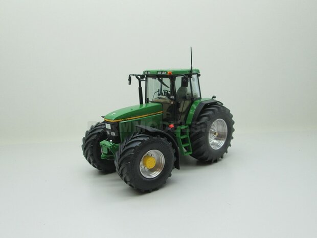 John Deere 7710 Aluminium achteras velgen  +  banden &Oslash; 62 mm, geschikt voor de John Deere 7710 Schuco 1:32 