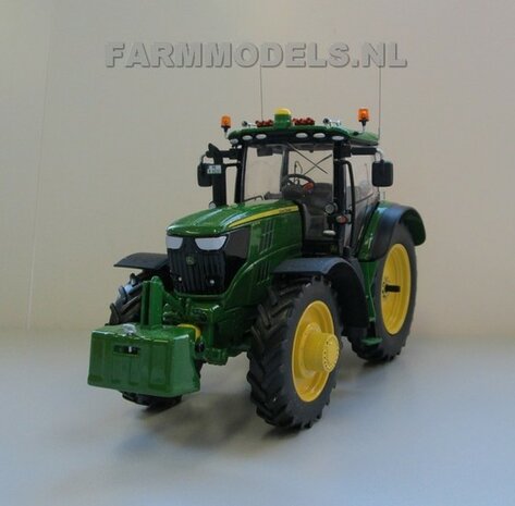 327. John Deere 6210R rondom op smal spoor