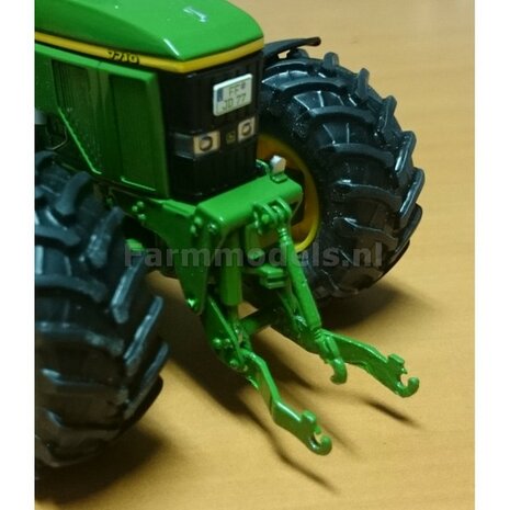 Fronthef Delen John Deere 7710 Schuco, gespoten in Artisan JD groen  BOUWKIT  1:32   04130                                           