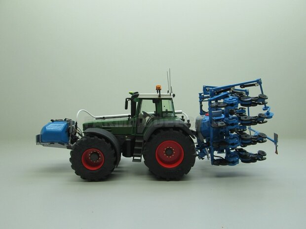 VOORBEELD FOTO&#039;S Fendt 926 Vario G1, Extra Brede banden + spatborden + trekhaak + Zwaailampen + Antennes- 1:32 WeiseToys Handmatig verbouwd / Manually rebuilt