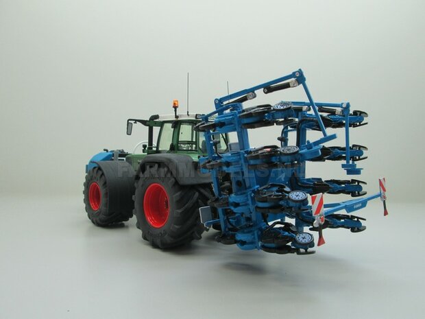 VOORBEELD FOTO&#039;S Fendt 926 Vario G1, Extra Brede banden + spatborden + trekhaak + Zwaailampen + Antennes- 1:32 WeiseToys Handmatig verbouwd / Manually rebuilt