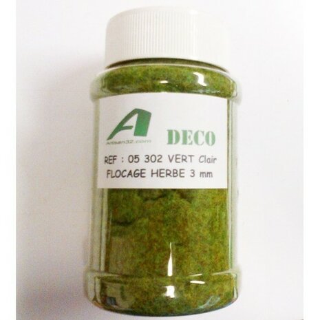 Gras / Grass Lente Groen strooi gras 3mm, inhoud 1/2 Liter 1:32 (05302)  