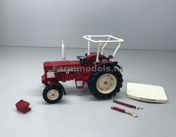 IHC 433 International met Fritzmeier Frame + afneembaar dak 1:32 REP181   