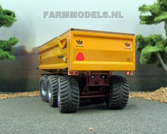 560. Jan Veenhuis JVZK 36000 met afdek kleppen, op Michelin 850/50 R30.5 of Vredestein Flotation Trac 800/45 30.5 banden 