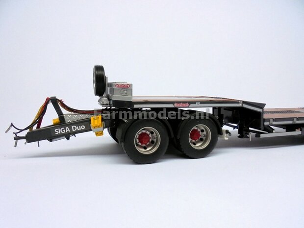 ANTRACIET met WOOD Nooteboom semi lowloader 1:32 Marge Models MM1812-02    