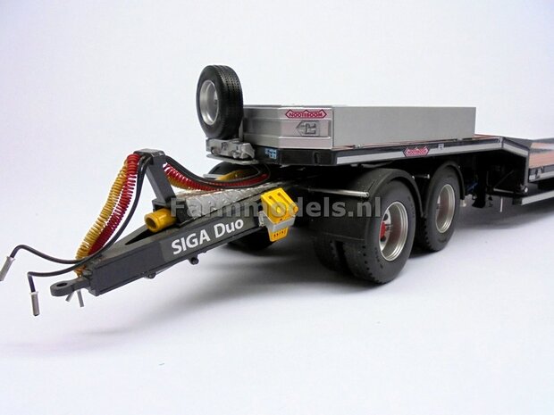 ANTRACIET met WOOD Nooteboom semi lowloader 1:32 Marge Models MM1812-02    