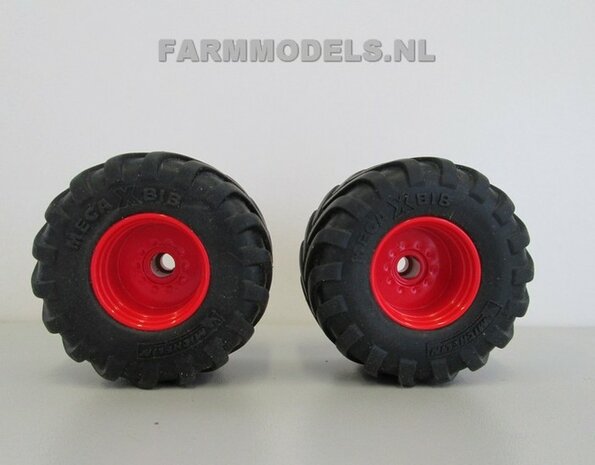 Achteras velgen + Brede lage druk Banden tbv Fendt Xylon 522/524 BLANK geleverd 1:32 