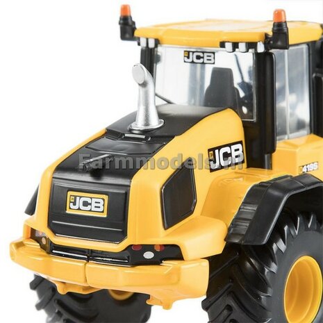 JCB 419S Farm Master met bak en grasvork 1:32 Britains   BR43223