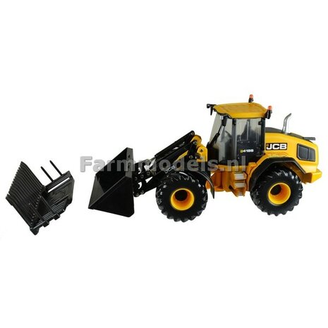 JCB 419S Farm Master met bak en grasvork 1:32 Britains   BR43223