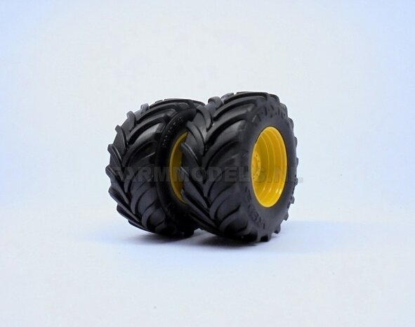 &Oslash;&nbsp; 68 x 32 mm: JOHN DEERE 8500i: 2x Vredestein banden + ALUMINIUM Velgen BLANK geleverd voor de vooras van de  John Deere 8500i hakselaar, 1:32            