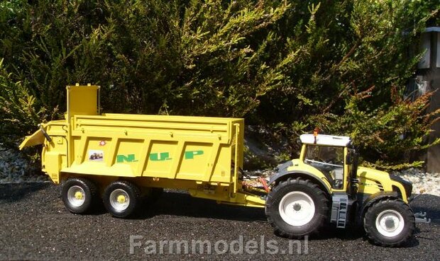 504. Yellow Tebbe and Fendt 924 N.U.P Martin Saxer