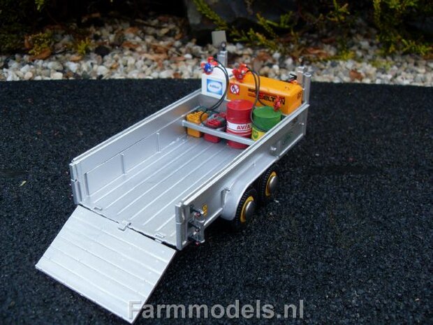 915. Nieuwe aanhangers AgriService  Selten