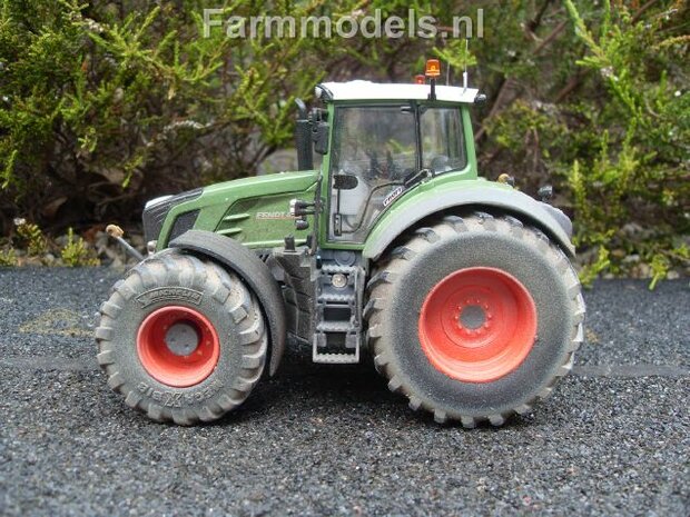 199. Fendt 828 Gebr. Selten stelt zaaibebcombinatie in bedrijf