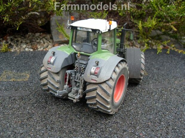 199. Fendt 828 Gebr. Selten stelt zaaibebcombinatie in bedrijf