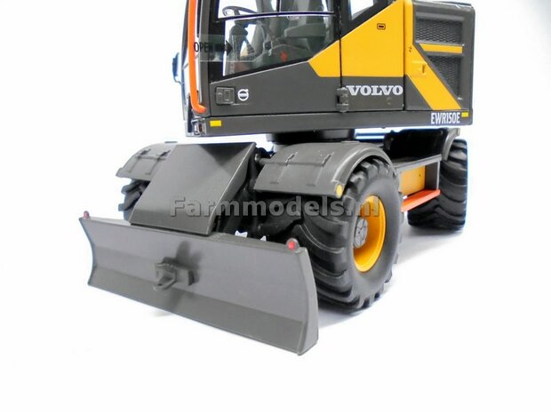 &Oslash; 36.8 mm: 2x LAGE DRUK Banden t.b.v. Velgen Volvo EWR150E kraan AT  1:32    