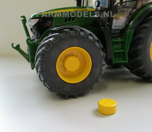 2x Eindkappen John Deere 6125R geel &Oslash; 10.8 mm voor JD 6125 vooras velgen  (aluminium velgen)   1:32 