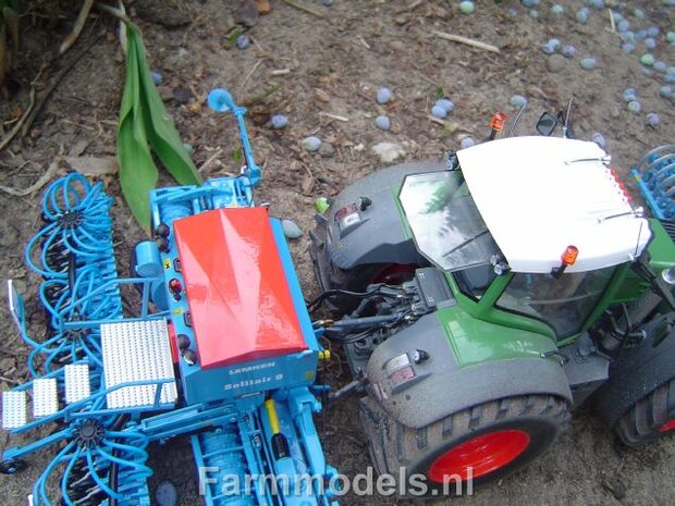 176. Fendt 828 met lage druk banden en zaaicombinatie Lemken