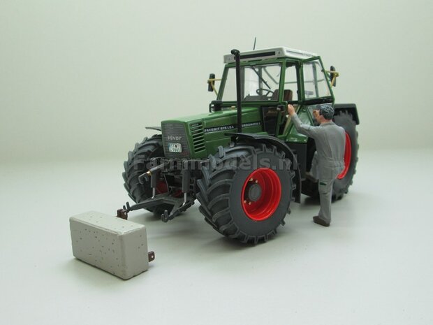 &Oslash; 47 x 20,5 mm: Fendt 612- 615 WeiseToys: 2x Brede Vooras banden + ALUMINIUM velgen BLANK geleverd 1:32 Farmmodels Custom Line Series 