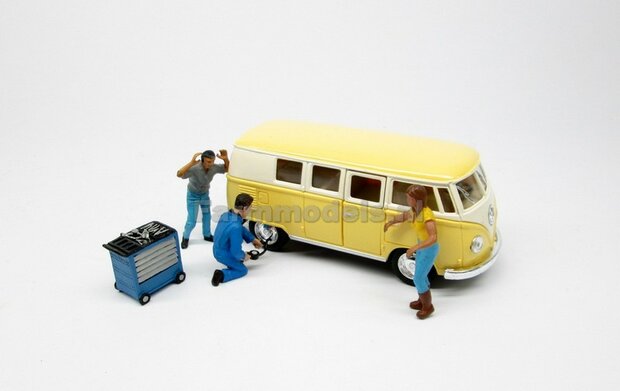 WIT/ROOD Volkswagen Van 1962,  1:32 