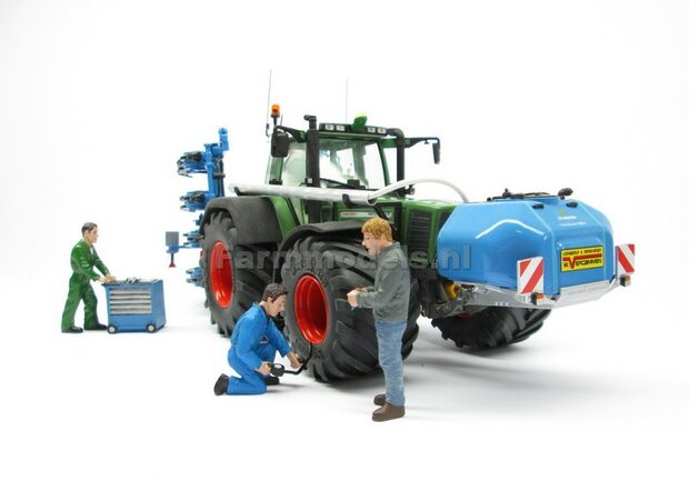 VOORBEELD FOTO&#039;S Fendt 926 Vario G1, Extra Brede banden + spatborden + trekhaak + Zwaailampen + Antennes- 1:32 WeiseToys Handmatig verbouwd / Manually rebuilt