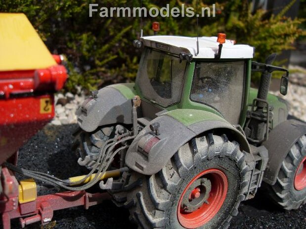 204. Fendt&#039;s van loonbedrijf Den Exter in de kalk