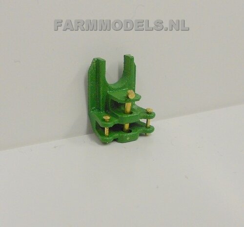 Dubbele Ondertrekhaak BASIC geleverd in JD 7810 OUD GROEN met 2x stuurstang aansluiting + 2x trekhaak hoogtes   1:32          