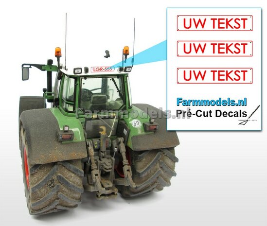 UW TEKST  3x WITTE Kentekenplaatsticker RODE LETTERS Pr&eacute;-Cut Decals met uw opgegeven tekst 1:32 Farmmodels.nl