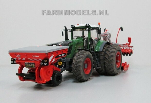 190. 2x Kuhn zaaimachines voor Loonbedrijf Hiemstra, met Fendt 828 en Fendt 824