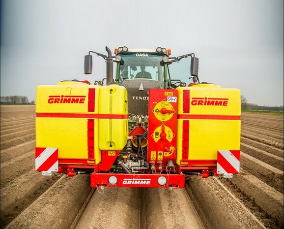 3x GRIMME stickers ROOD op Transparant 4 mm hoog Pr&eacute;-Cut Decals 1:32 Farmmodels.nl 