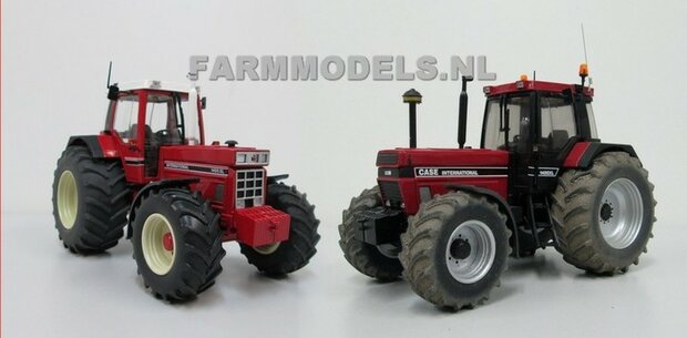 452. Case + IH International 1255XL / 1455XL  op brede voor + achter banden