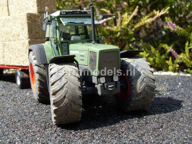 165. oude Fendt 800 serie van Agri Service Selten, afgesleten banden en open voorruit