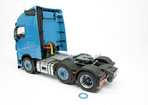 2x Blauwe velgringen &Oslash; 13.7mm t.b.v (Volvo FH16) achteras MarGe models truck kleur zoals MM1811-04 1:32