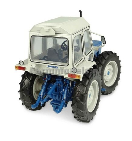 County 1174 1:32 Universal Hobbies UH5271