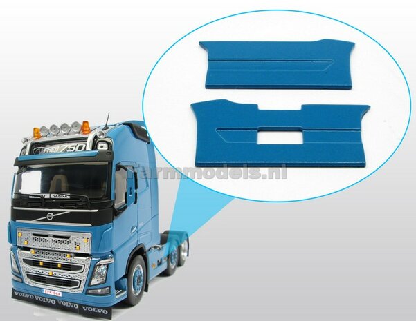 2x Sideskirt set BLAUW voor Volvo FH16 6x4, kleur MM1811-04, 1:32  